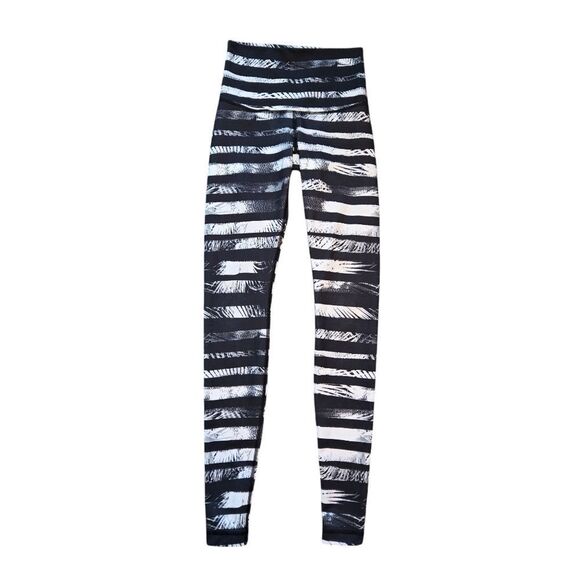 lululemon athletica Pants - Lululemon Wunder Under Pant - Shady Palms Black White